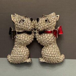 Signed SWAROVSKI PAVE’  CRYSTAL Scottie Dog Brooch Pin